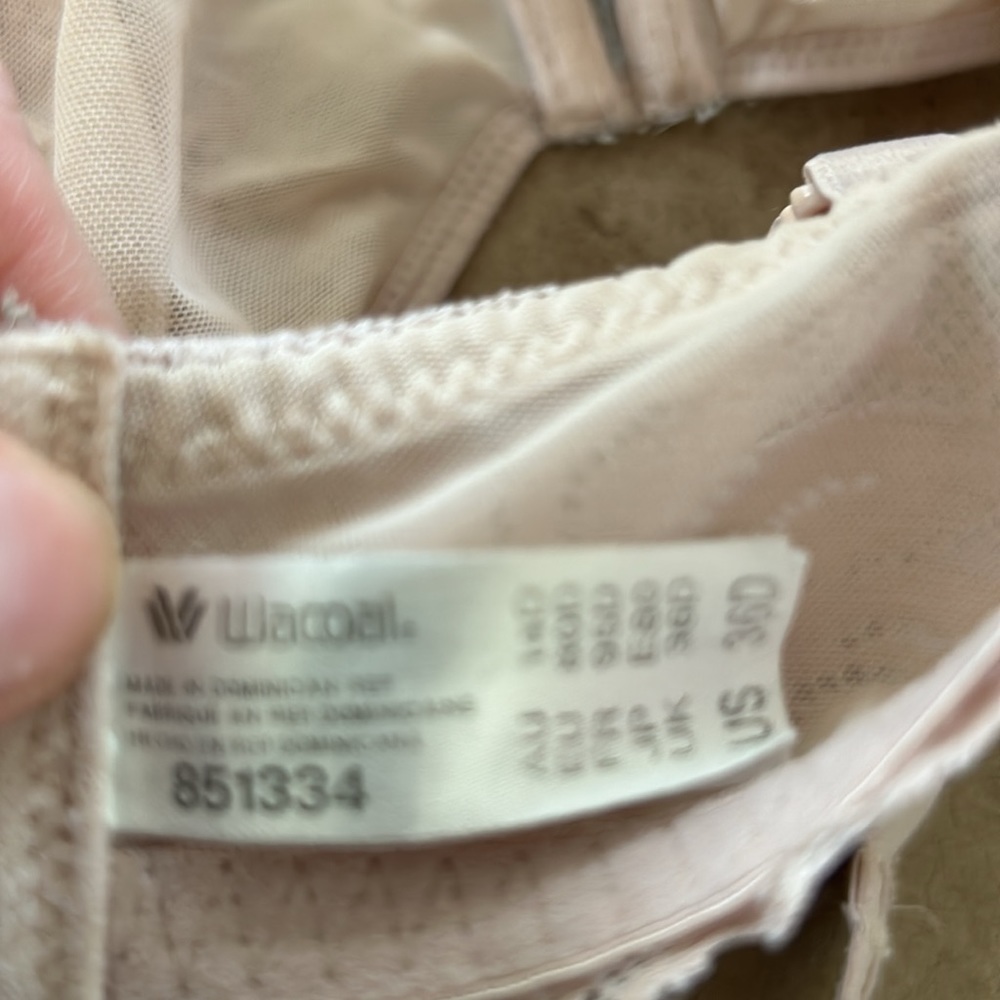 Wacoal Bra, Beige, 36D - Picture 3 of 3